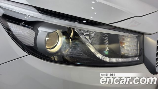 Kia Canival 2016 — photo 8