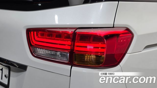 Kia Canival 2016 — photo 9