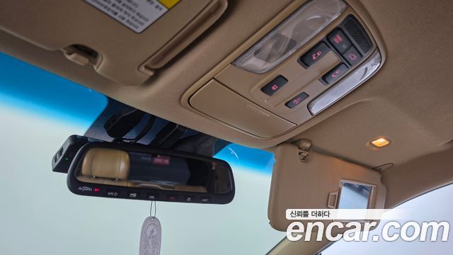 Kia Canival 2016 — photo 28