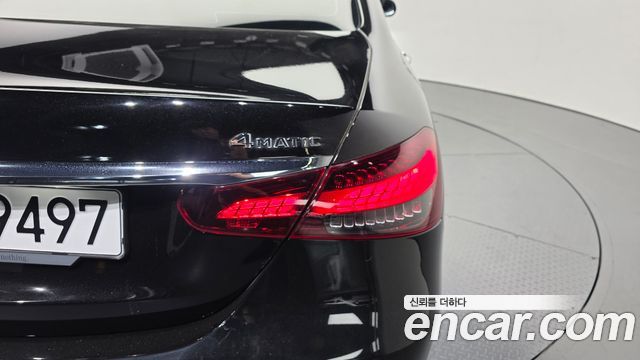 Mercedes-Benz E-Class 2021 — photo 9