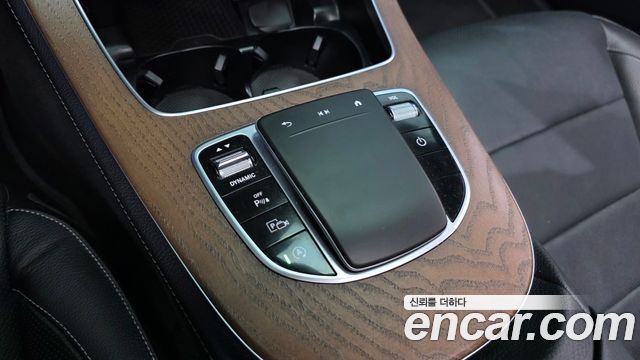 Mercedes-Benz E-Class 2021 — photo 29