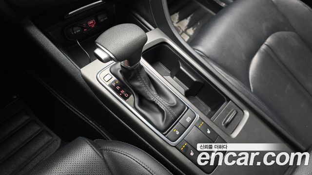 Kia K5 2018 — photo 12
