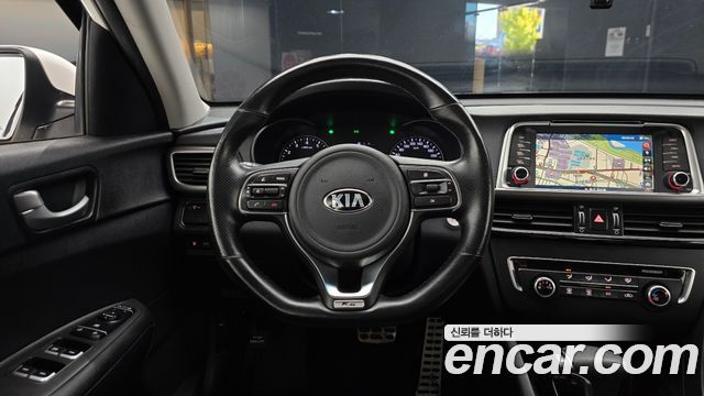 Kia K5 2018 — photo 18