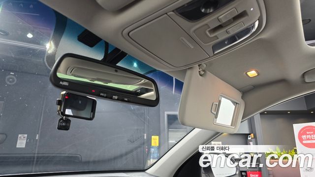 Kia K5 2018 — photo 25