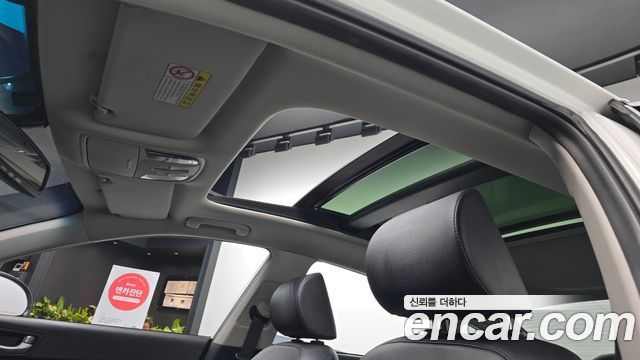 Kia K5 2018 — photo 26