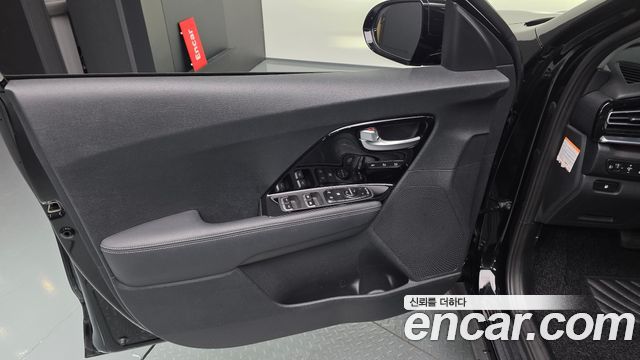 Kia Niro 2022 — photo 14