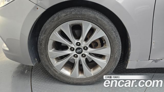 Hyundai Grandeur 2011 — photo 5