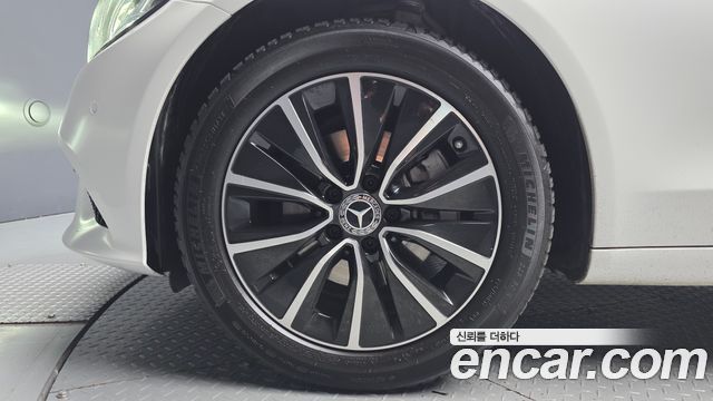Mercedes-Benz C-Class 2019 — photo 5