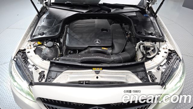 Mercedes-Benz C-Class 2019 — photo 6