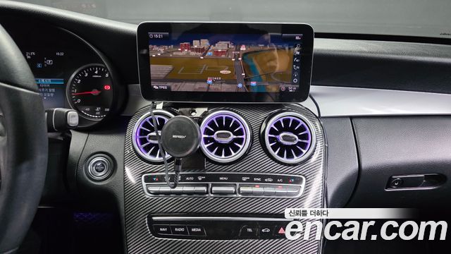 Mercedes-Benz C-Class 2019 — photo 14
