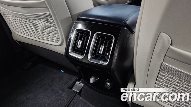 Kia Sorento 2023 — photo 31