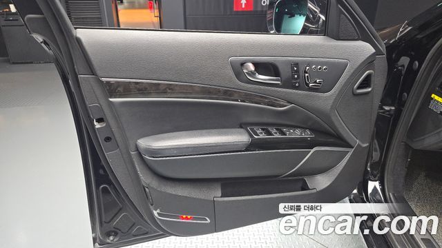 Kia K9 2015 — photo 14