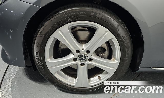 Mercedes-Benz E-Class 2018 — photo 5