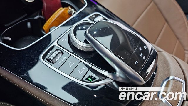 Mercedes-Benz E-Class 2018 — photo 32