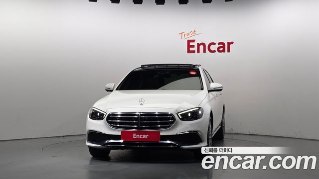 Mercedes-Benz E-Class 2021 — photo 3