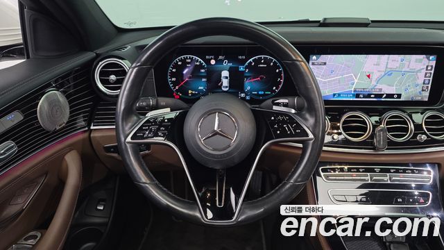 Mercedes-Benz E-Class 2021 — photo 13