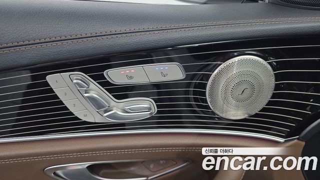 Mercedes-Benz E-Class 2021 — photo 14