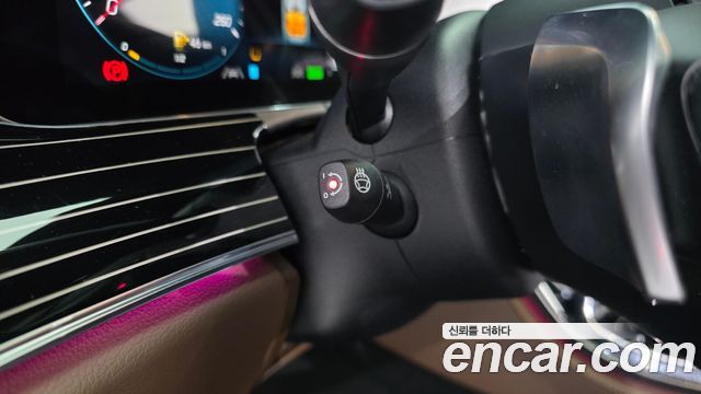 Mercedes-Benz E-Class 2021 — photo 15