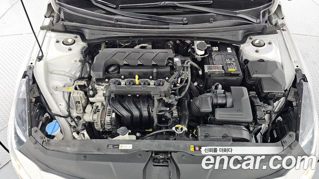 Hyundai AVANTE 2023 — photo 6