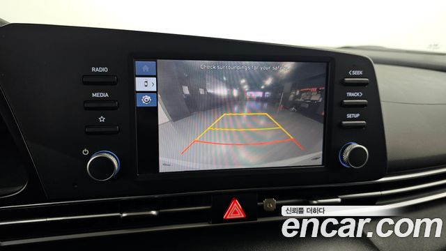 Hyundai AVANTE 2023 — photo 9