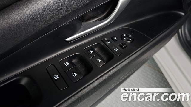Hyundai AVANTE 2023 — photo 14