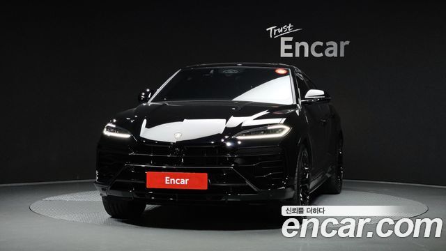 Lamborghini Urus 2026 — photo 3