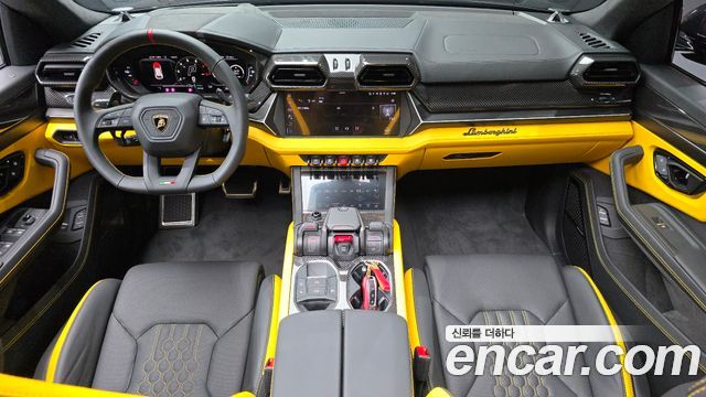 Lamborghini Urus 2026 — photo 10