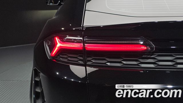 Lamborghini Urus 2026 — photo 9