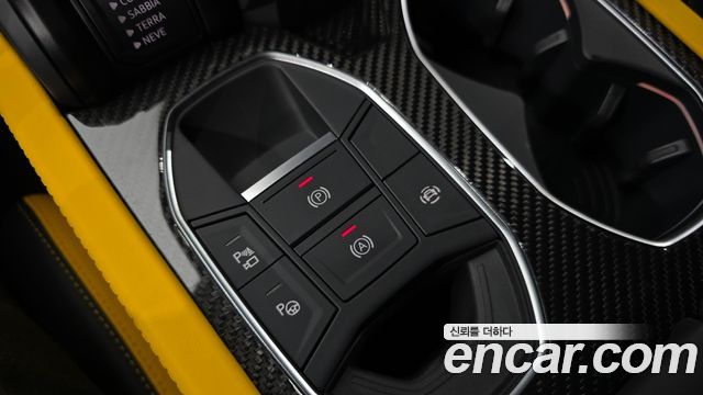 Lamborghini Urus 2026 — photo 27