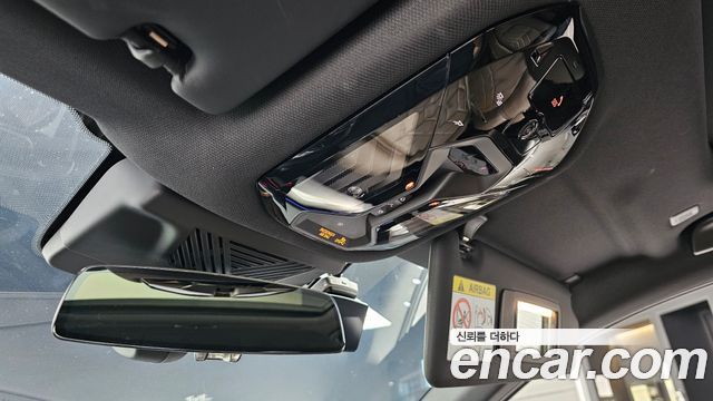 BMW 5-Series 2024 — photo 25