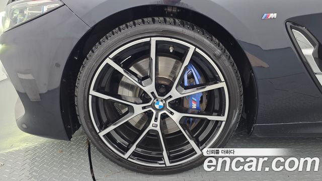 BMW 8-Series 2022 — photo 5