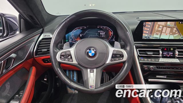 BMW 8-Series 2022 — photo 13
