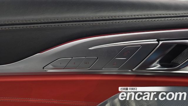 BMW 8-Series 2022 — photo 14
