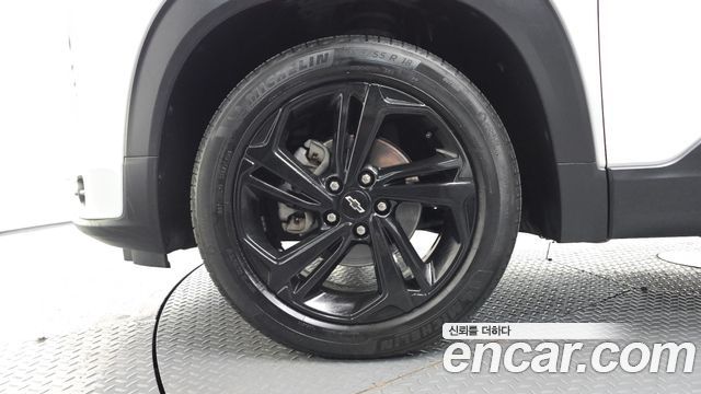 Chevrolet Korea Trailblazer 2022 — photo 5