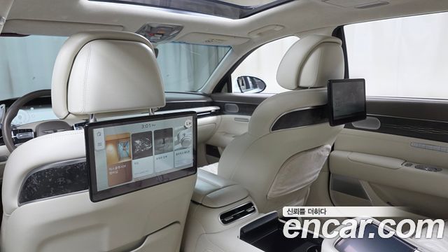 Genesis G90 2022 — photo 19