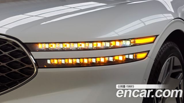 Genesis G90 2022 — photo 8