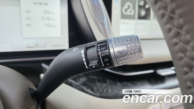 Genesis G90 2022 — photo 28
