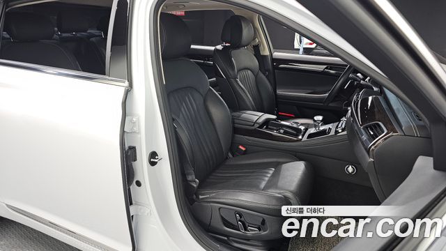 Genesis G90 2019 — photo 16