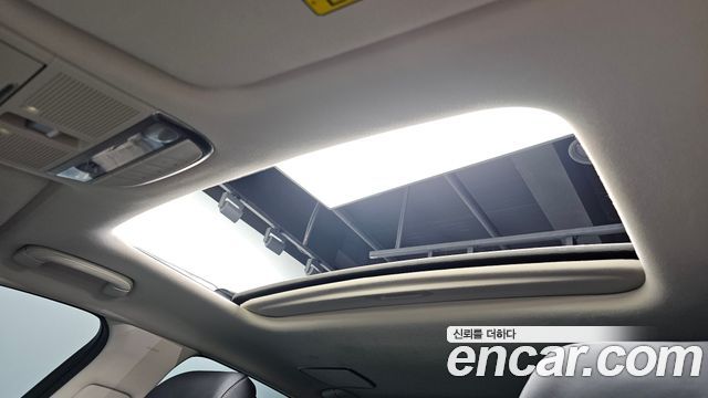 Genesis G90 2019 — photo 35