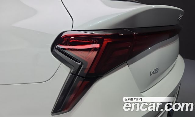Kia K5 2024 — photo 9