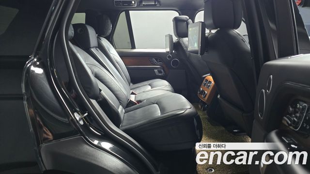 Land Rover Range Rover 2018 — photo 12
