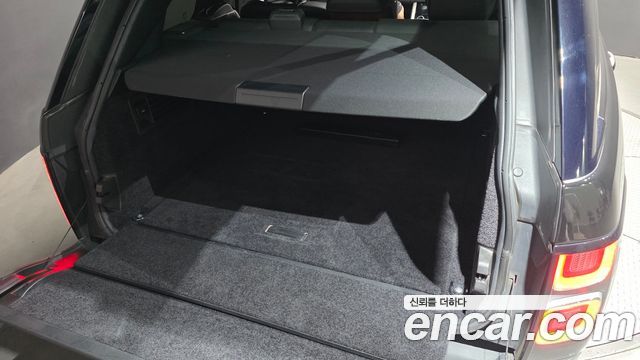 Land Rover Range Rover 2018 — photo 20