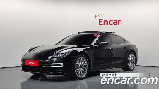 Porsche Panamera 2021 — photo 1