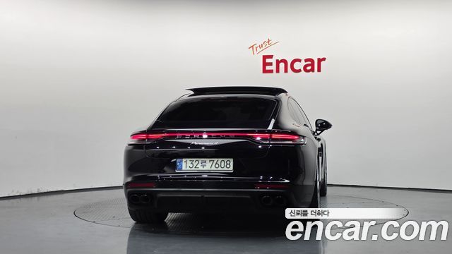 Porsche Panamera 2021 — photo 4