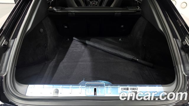 Porsche Panamera 2021 — photo 23