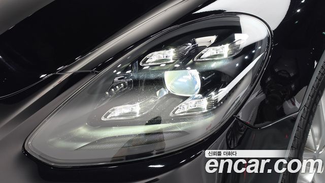 Porsche Panamera 2021 — photo 8