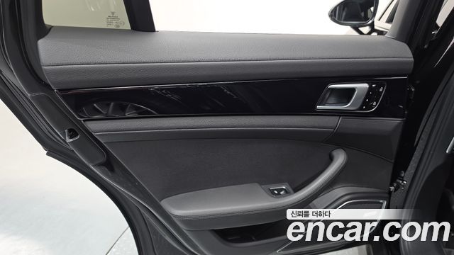 Porsche Panamera 2021 — photo 15