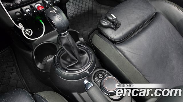 Mini Cooper 2015 — photo 9