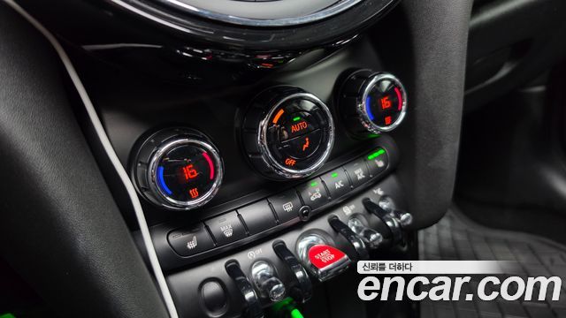 Mini Cooper 2015 — photo 17