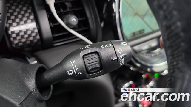 Mini Cooper 2015 — photo 18